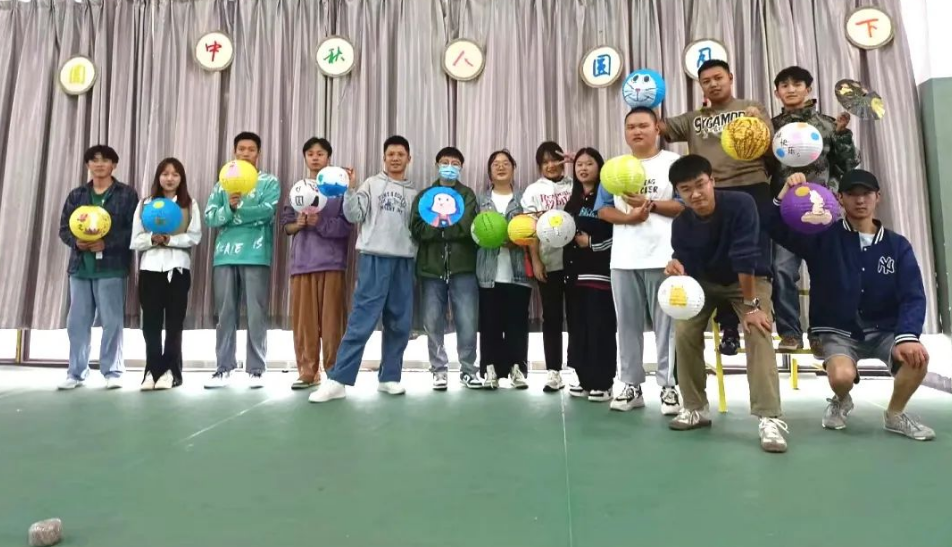 月圓中秋 人圓月下——畢節(jié)工業(yè)職業(yè)技術(shù)學(xué)院開展中秋節(jié)系列活動